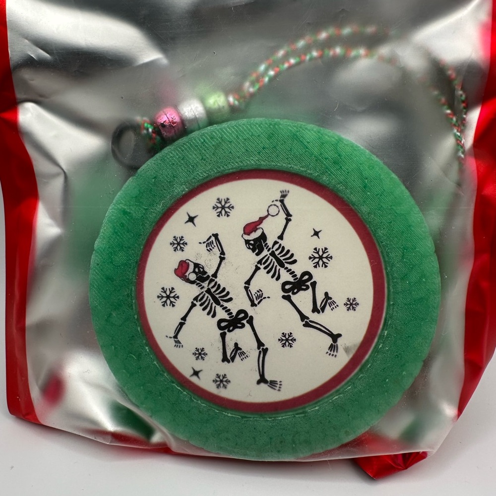 Dancing skeletons Apple Cinnamon Freshie